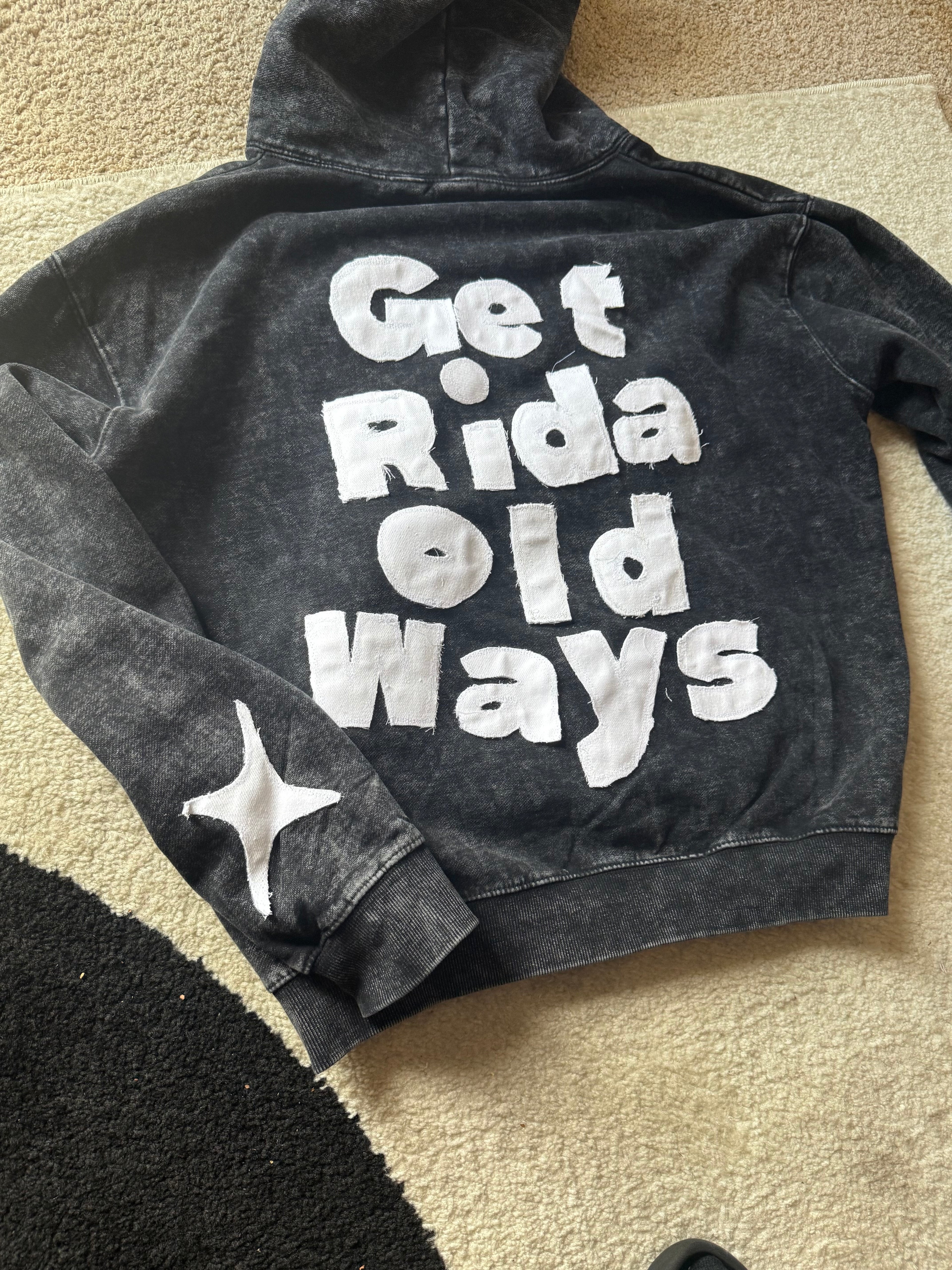 Grow black amb hoodie